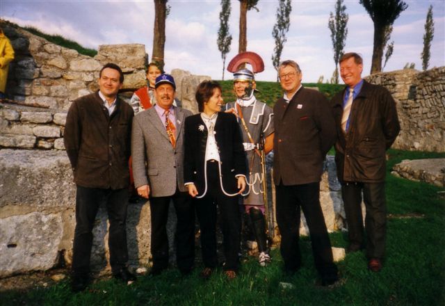 1998 Amphitheater mil 28.JPG